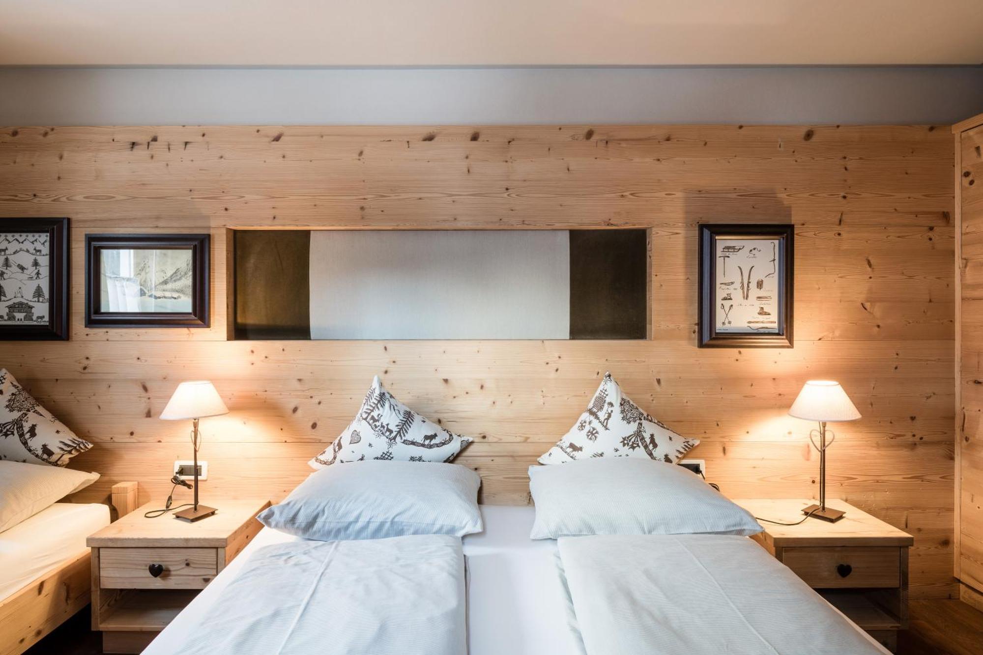 Nei Y Suredl Nevesole Aparthotel กอร์วารา อิน บาเดีย ห้อง รูปภาพ